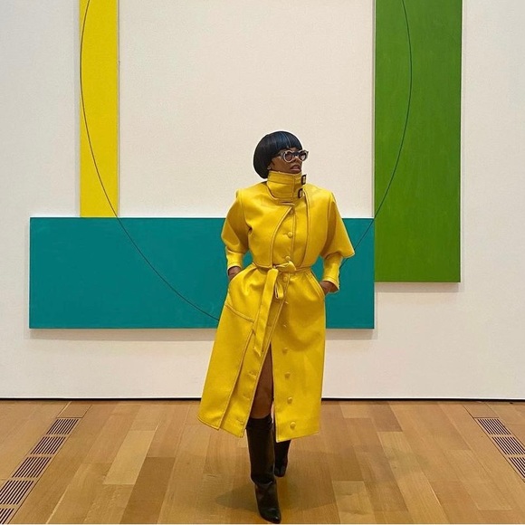 Faux leather jacket never worn - Picture 2 of 7